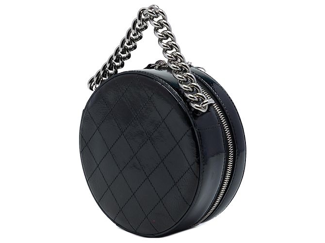 Chanel Sac bandoulière Round As Earth en cuir verni noir - vue 2