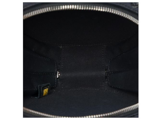 Chanel Sac bandoulière Round As Earth en cuir verni noir - vue 4