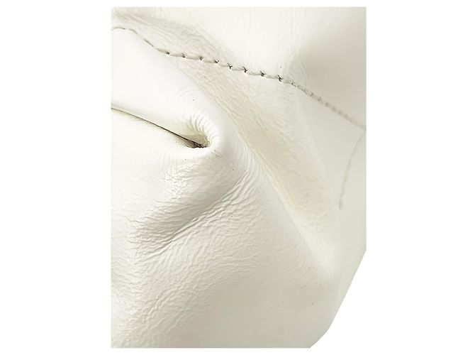 Borsa Chanel 22 Small in vitello lucido matelassé bianca Bianco Bianco sporco - vista 12