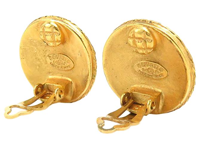 Orecchini a clip rotondi placcati oro Chanel Gold CC D'oro - vista 3