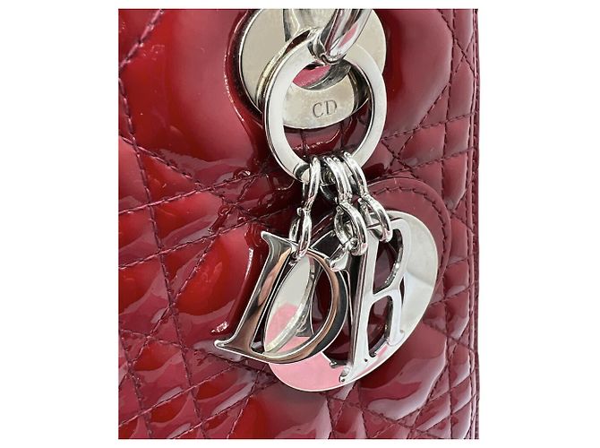 Borsa a tracolla Christian Dior Lady Medium Cannage in vernice smaltata rossa - vista 10