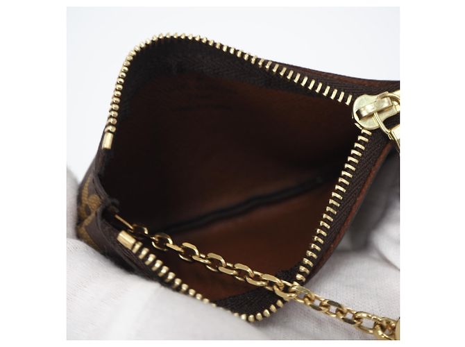 Louis Vuitton Monogram Pochette Clé Coin Case Castaño Beige - vista 8