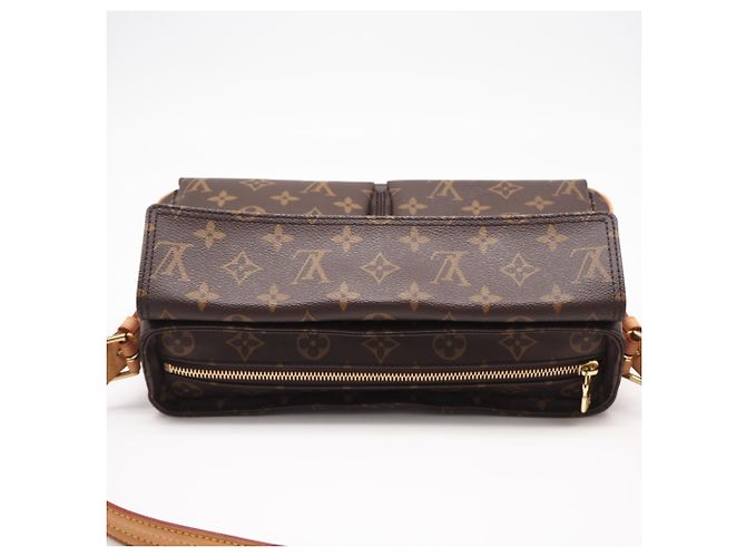Sac à main Louis Vuitton Monogram Viva Cite MM Marron Beige - vue 6