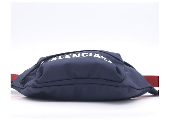 Borsa a cintura Balenciaga Nylon Wheel Rosso Blu navy - vista 6