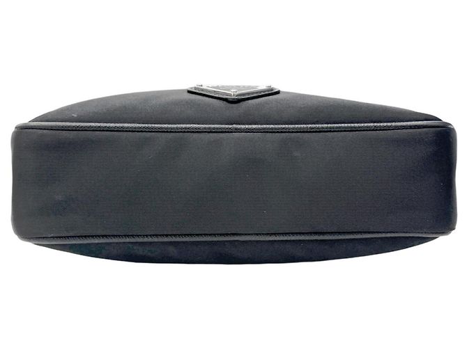 Prada Schultertasche aus schwarzem Nylon - Ansicht 5