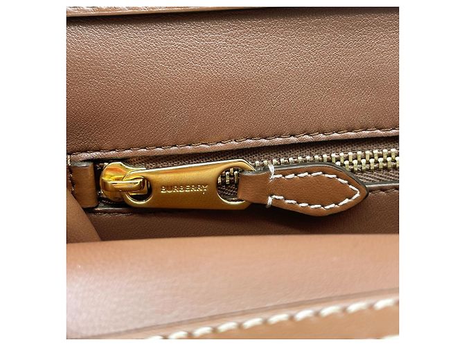 Bolsa Mini Pocket Burberry Marrom - vista 18
