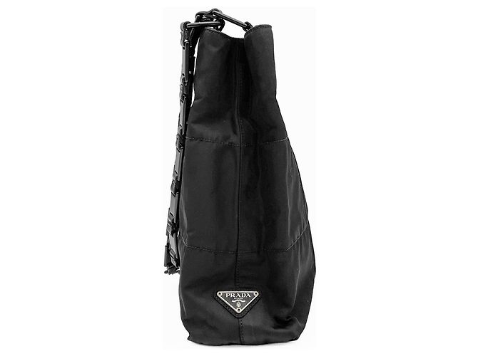 Prada Schultertasche mit Dreieckslogo und Kette Schwarz - Ansicht 3