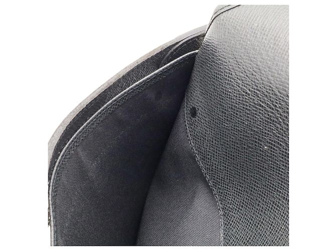 Borsa a tracolla Louis Vuitton Taiga Andrey Grigio - vista 7