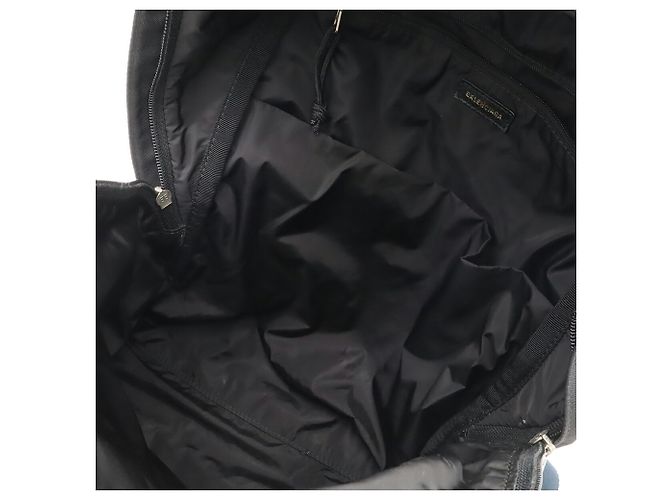 Balenciaga Wheel Rucksack aus Nylon-Canvas Schwarz Weiß Marineblau - Ansicht 7