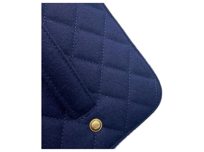Timeless Bolsa de Ombro Chanel Matelassé em Lã - vista 7