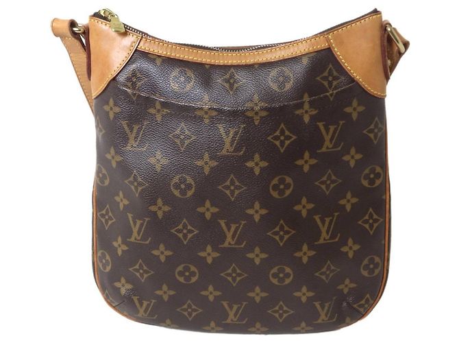 Bolso de hombro Louis Vuitton Odeon PM Negro Monograma - vista 2