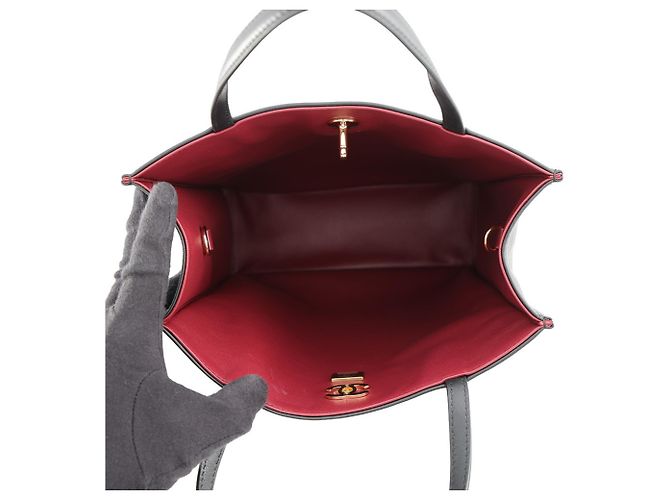 Chanel Tote Bag aus schwarzem Kalbsleder - Ansicht 6