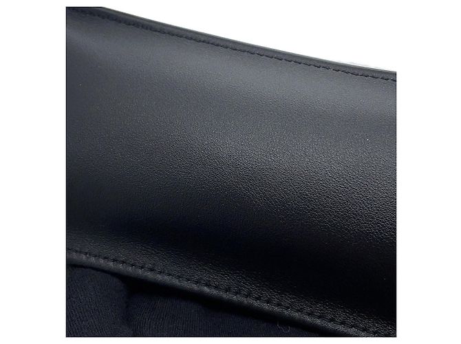 Chanel Tote Bag aus schwarzem Kalbsleder - Ansicht 9