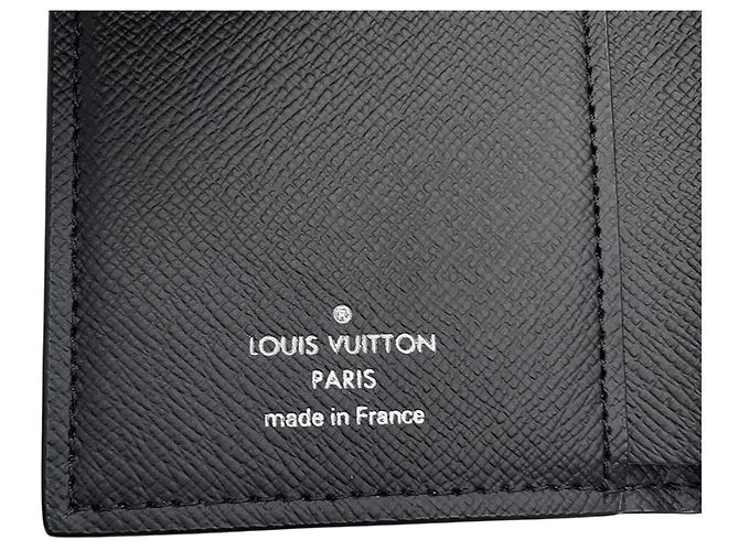 Louis Vuitton Tri-Fold Wallet Black - view 15