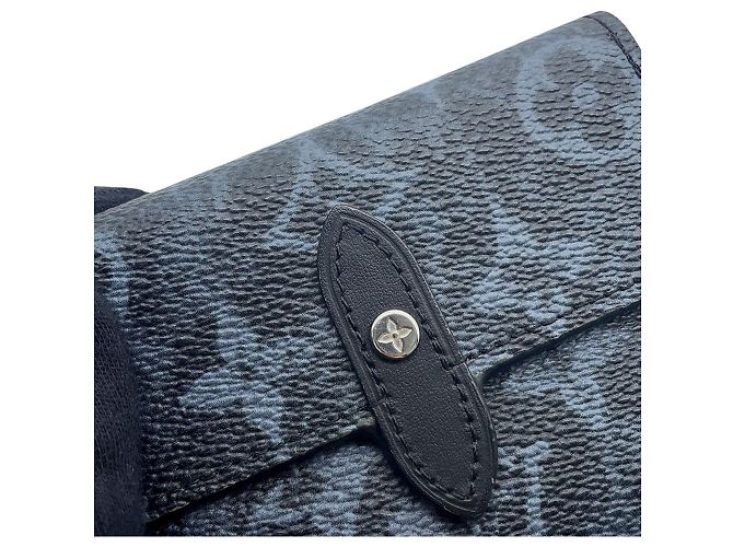 Louis Vuitton Tri-Fold Wallet Black - view 8