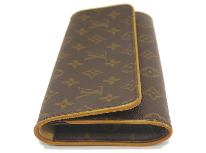 Louis Vuitton Pochette Twin GM Monogram Shoulder Bag - view 5