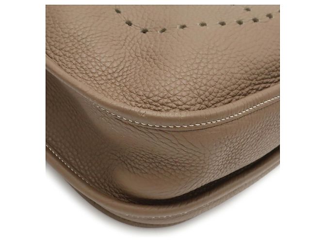 Hermès Borsa a tracolla Hermes Evelyne 3 III GM Taupe - vista 4