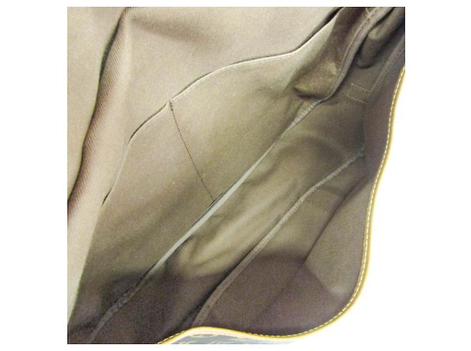 Louis Vuitton Saumur Monogram Canvas 43 Marrone - vista 3