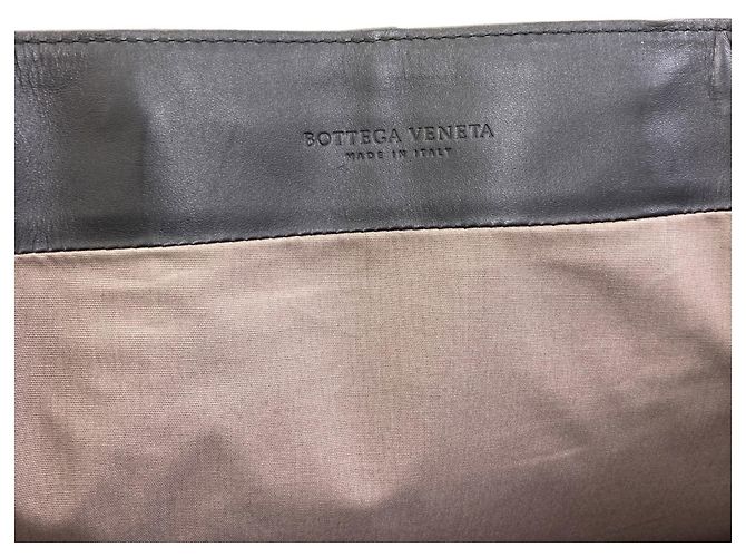 Borsa a mano Bottega Veneta in pelle nera - vista 6