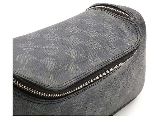 Necessaire Louis Vuitton Damier Graphite Multicor - vista 6