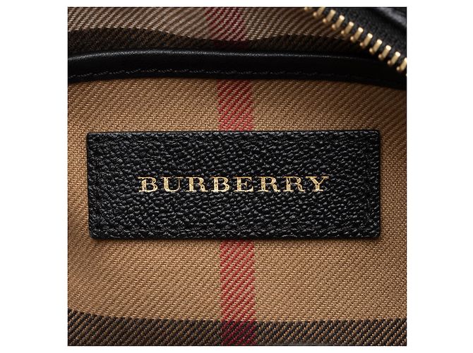 Burberry Bolsa Crossbody Small em couro de bezerro granulado macio com fivela - vista 8