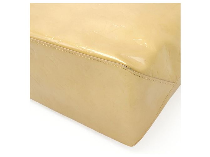 Saco Tote Louis Vuitton Monogram Vernis Lead MM Marrom Bege - vista 3