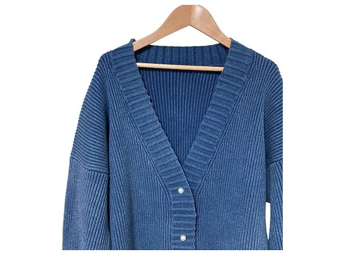 Autre Marque Spick and Span Rippstrick-Cardigan mit V-Ausschnitt und Perlmuttknöpfen Blau - Ansicht 3