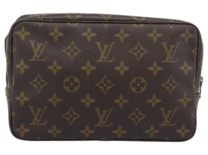 Louis Vuitton Trousse Toiletry Monogram Canvas 23 Castaño - vista 2