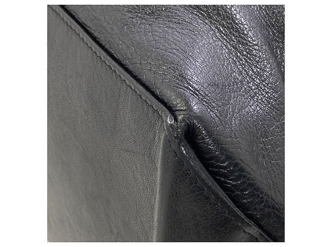 Chanel Essential Tote Bag Black - view 15