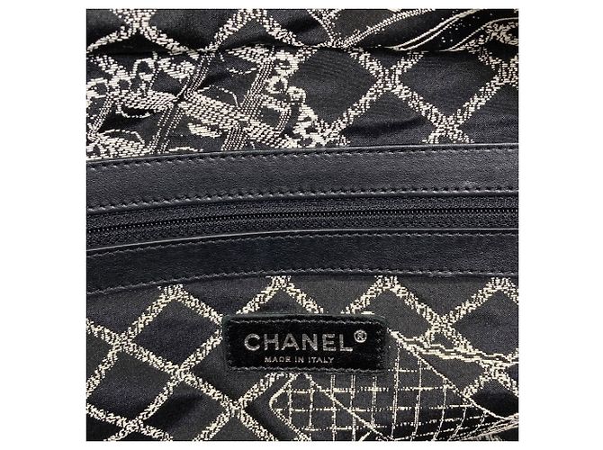 Chanel Essential Tote Bag Black - view 6