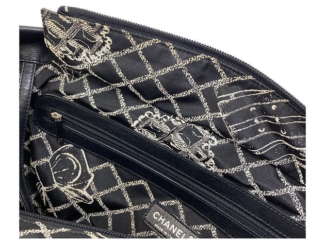Chanel Essential Tote Bag Black - view 9