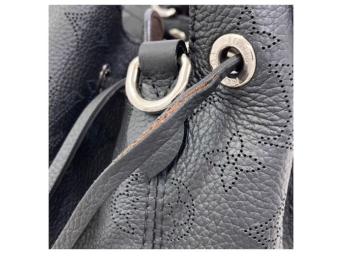 Bolso de mano Louis Vuitton Bella Tote Negro - vista 11
