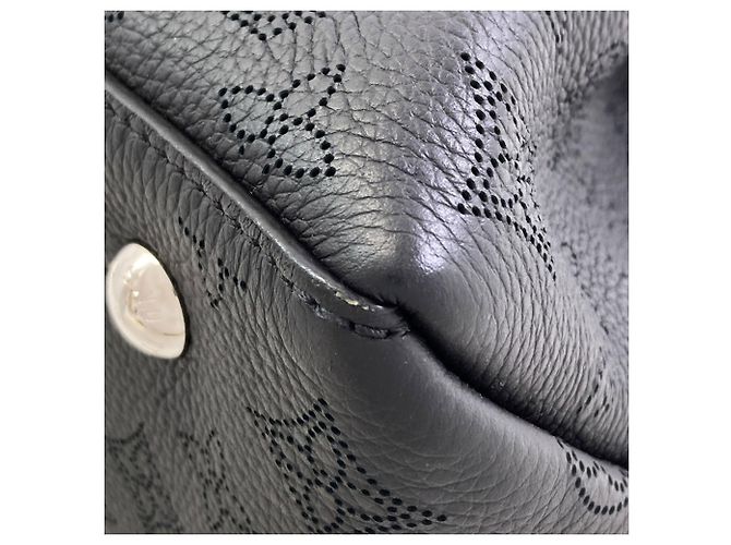 Bolso de mano Louis Vuitton Bella Tote Negro - vista 17