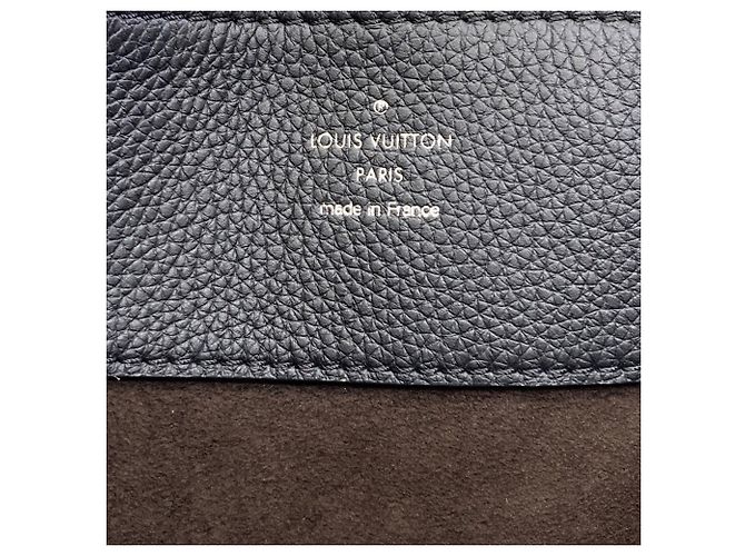 Bolso de mano Louis Vuitton Bella Tote Negro - vista 6