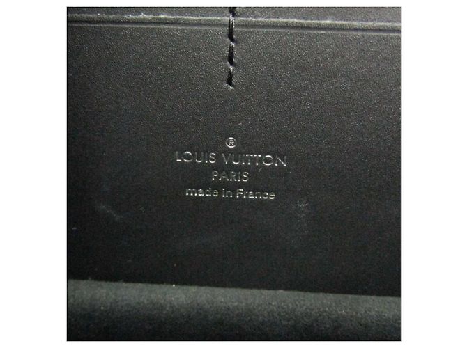Louis Vuitton Dauphine Bumbag Reverse Monogram Giant Marrone - vista 5