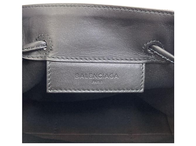 Everyday Borsa a tracolla Balenciaga in tela nera Nero - vista 6