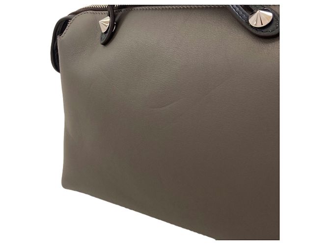 Bolsa 2-Way Fendi By The Way Medium Cinza antracite - vista 10