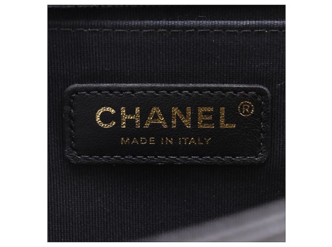 Borsa a tracolla Chanel Boy 25 Nero - vista 12