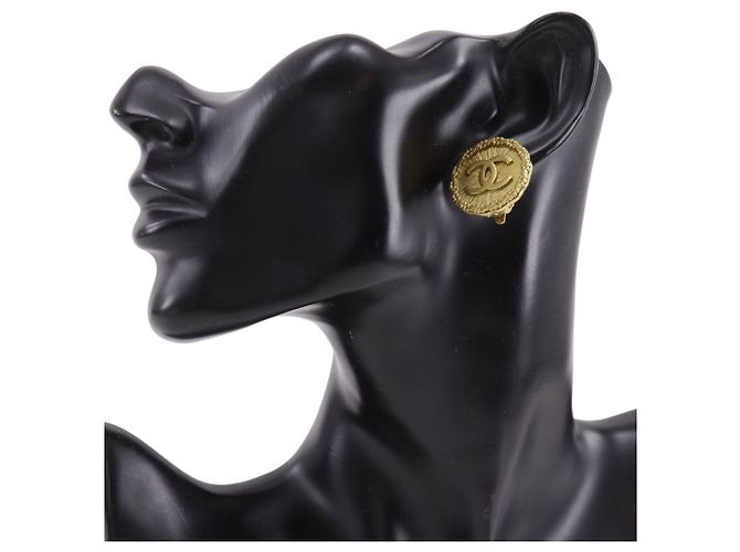 Chanel Coco Mark Gold Plated Clip Earrings Golden - view 2