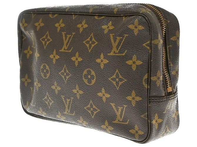 Louis Vuitton Trousse Toiletry Monogram Canvas 23 Castaño - vista 3