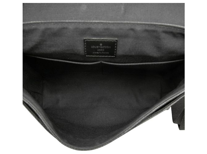 Sac bandoulière Louis Vuitton Damier Graphite District PM Noir - Ansicht 4
