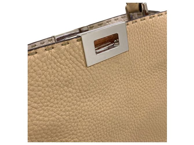 Borsa 2-Way Fendi Peekaboo Essentially Selleria Beige - vista 10