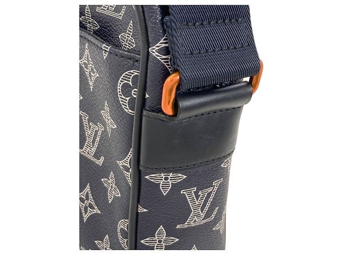 Borsa a tracolla Louis Vuitton Danube PM Upside Down Blu Monogramma - vista 10