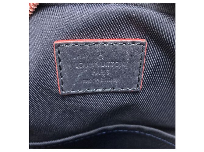 Borsa a tracolla Louis Vuitton Danube PM Upside Down Blu Monogramma - vista 6