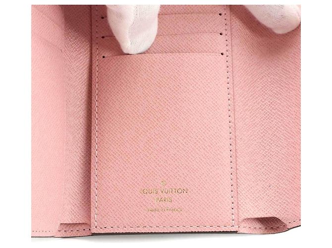 Louis Vuitton Monogram Portefeuille Victorine Tri-fold Wallet Rosa Monogramma - vista 9