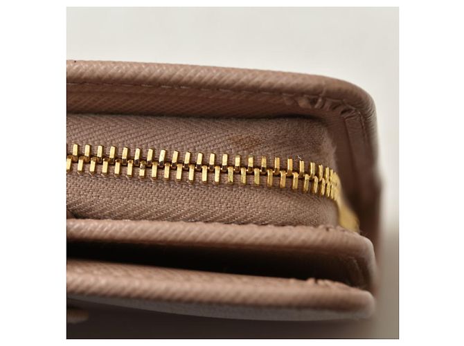 Saffiano Carteira Prada Bi-Fold em Pink Beige Bege - vista 10