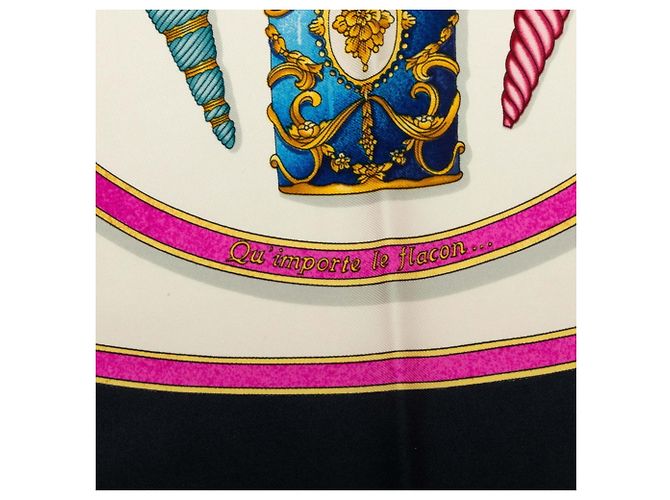 Hermès Hermes Carre 90 Quimporte le flacon Lenço de seda Multicor - vista 2