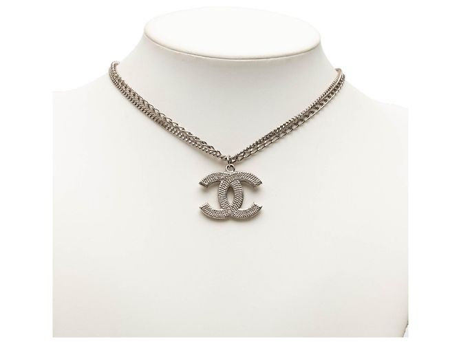 Collana con pendente Chanel Coco Mark Chain 06P - vista 6