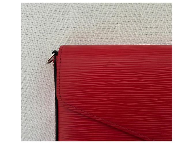 Louis Vuitton Felicie GM Epi Pochette Vermelho - vista 10