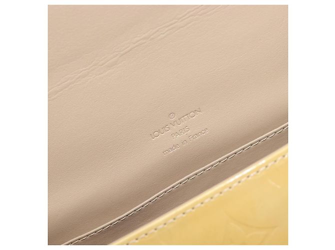 Louis Vuitton Thompson Street Monogram Vernis Medium Bege - vista 6
